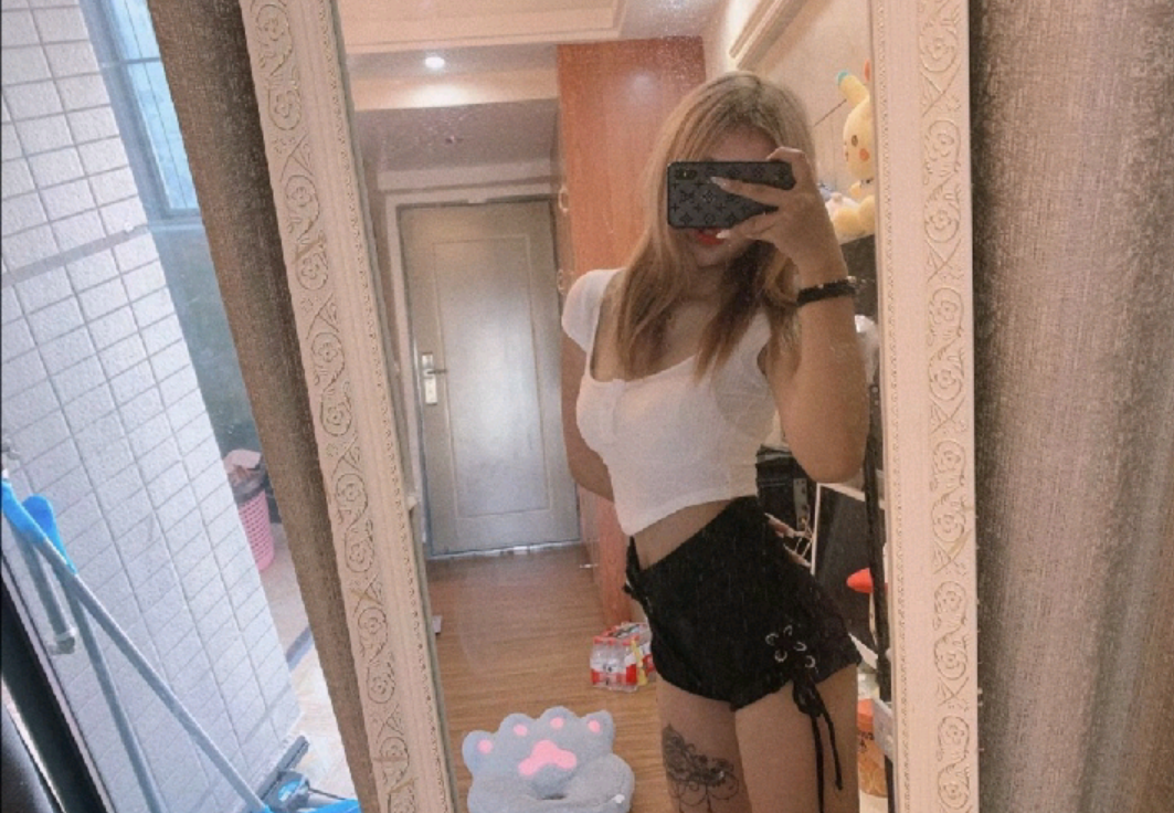 杭州余杭区学生妹