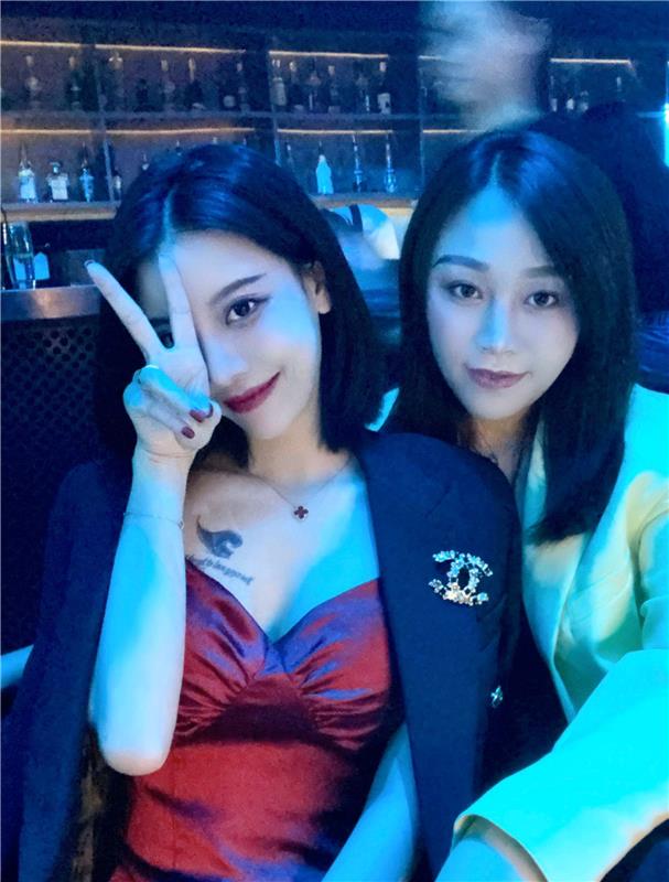 御姐大美女！颜值酷似金喜善的极.品.Sao.女.，气质优雅长腿大胸技术特好